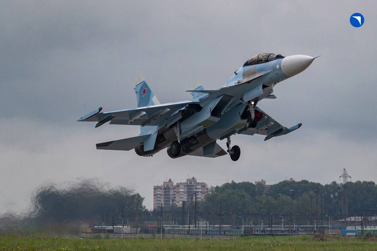 Forças Aeroespaciais russas recebem caças Sukhoi Su-30 modernizados